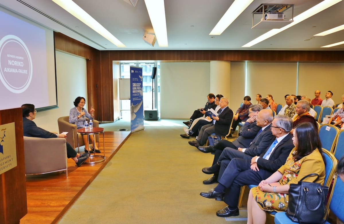 Keynote Address speaker Ms Noriko Aikawa-Faure, former Chief of the Intangible Cultural Heritage Unit of UNESCO and Mr Kwok Kian Chow, Associate Professor (Practice) of Arts and Culture Management and Senior Fellow of the Wee Kim Wee Centre in SMU addressing the audience at the Question and Answer session